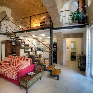 Stilnuovo Charming In Siena's Historic Center, Very Close To Piazza Del Campo Apartamento Siena